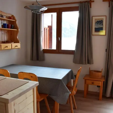 Apartment Lumineux Avec Grand Balcon, Au Centre De Pralognan-la-vanoise, Proche Commerces Et Telepherique - Fr-1-464-91 Pralognan-la-Vanoise