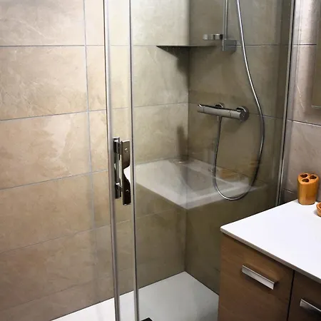 Lumineux Avec Grand Balcon, Au Centre De Pralognan-la-vanoise, Proche Commerces Et Telepherique - Fr-1-464-91 Apartment Pralognan-la-Vanoise