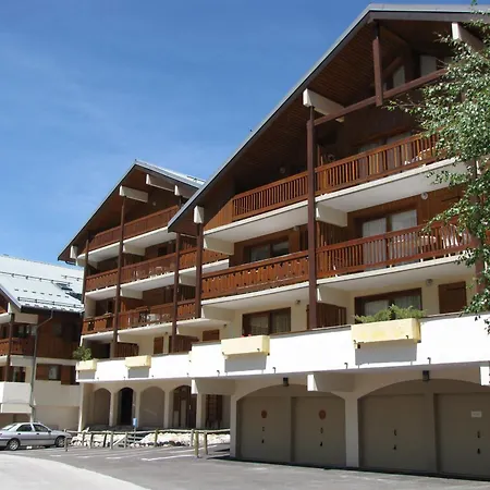 Lumineux Avec Grand Balcon, Au Centre De Pralognan-la-vanoise, Proche Commerces Et Telepherique - Fr-1-464-91 Pralognan-la-Vanoise